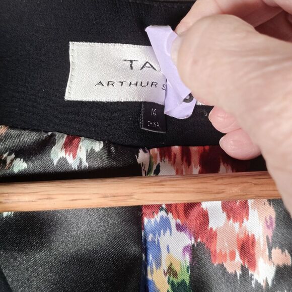 Tahari Arthur S Levine Black Floral Lined Blazer Jacket 14 Boxy Career Modern - Picture 3 of 15